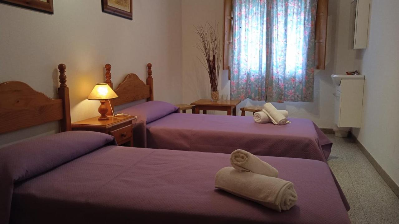 Pension La Sierra Cortes de la Frontera Ngoại thất bức ảnh